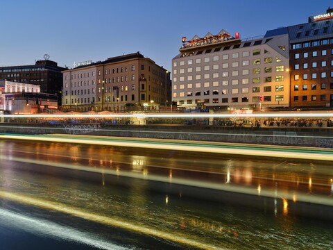 래디슨  레드 호텔, 비엔나