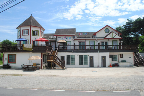 태안 꽃지아라펜션