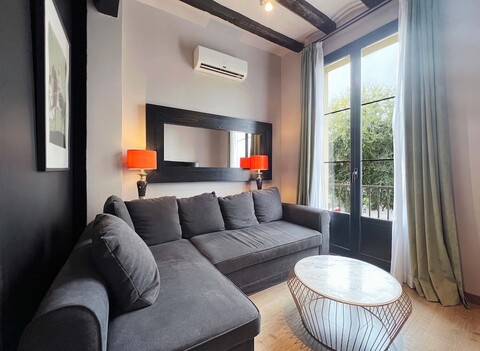 스테이 유니크 아파트먼트 에스트