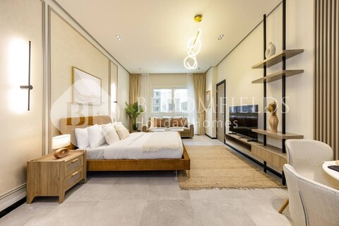 블룸필즈 스타일리시 스튜, 부르즈 뷰, 아르잔