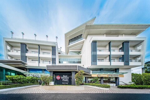 베스트 웨스턴 플러스 호텔 수빅