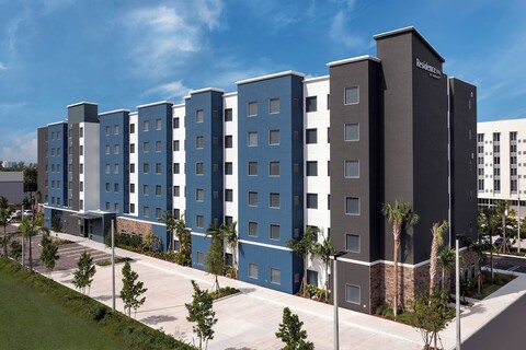 레지던스 인 바이 메리어트 도랄 몰 에어리어