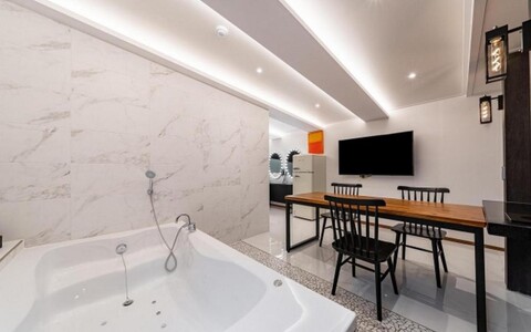 을지로 1가 스테이션 이곳은 무인 호텔입니다