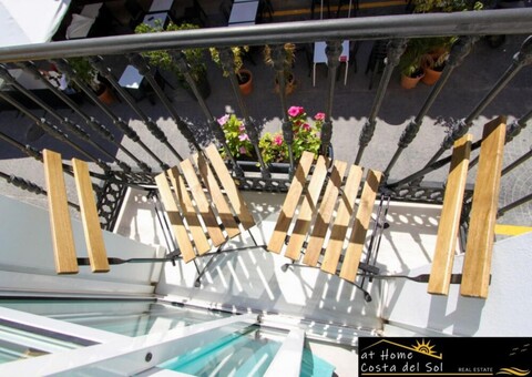 아파르타멘토 우엘바 히메나, 앳 홈 코스타 델 솔