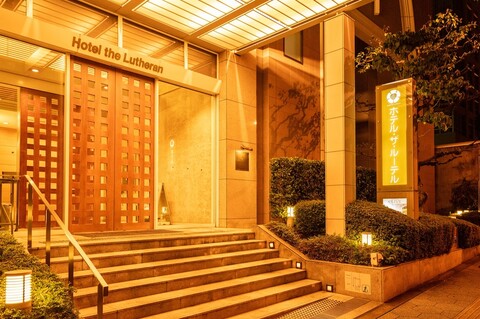 호텔 더 루서런