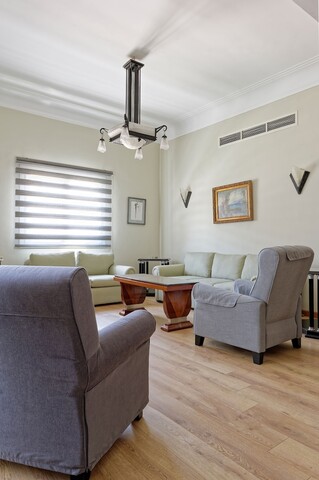 베스타, 자말렉