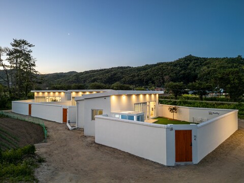 경주 플러피 애견 풀빌라