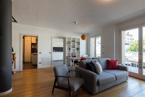 노타미 - 롤란디 듀플렉스, 테라스 있음