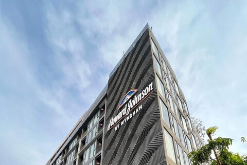 하워드 존슨 바이 윈덤 파타야 JC