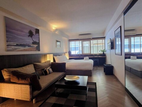 섬웨어 투 이스케이프 - 홈텔