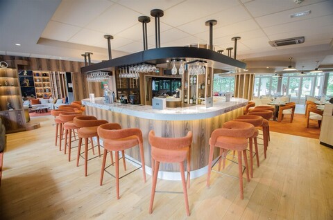 골든 튤립 빌레팡트 루아시 파르크 데 익스포지션