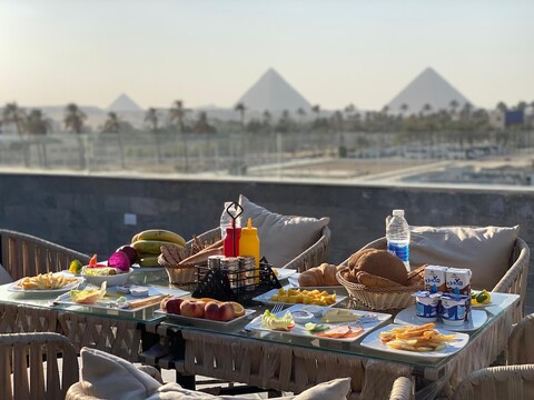 갤러리아 피라미드 뷰 호텔