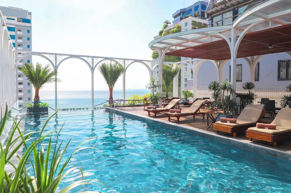 Golden Lotus Luxury Hotel Da Nang