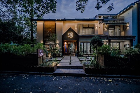 블루밍 로터스 호스텔