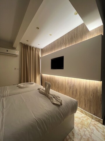 피라미드 탑 뷰