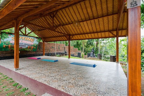 바이런 정글 리조트