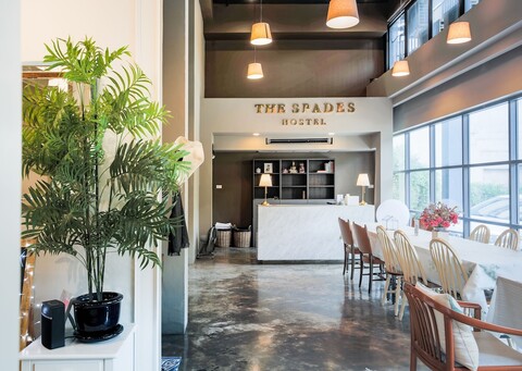 컬렉션 O 더 스페이즈 호스텔