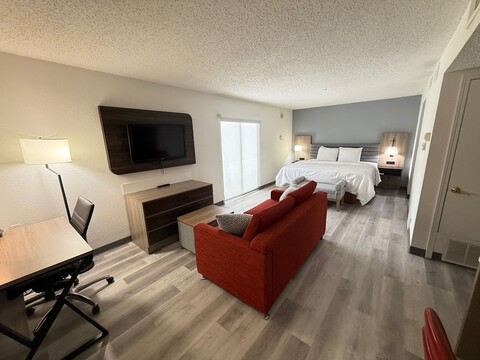 호손 스위트 바이 윈덤 틴턴 폴스