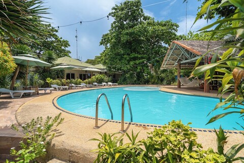 더 샤크스 테일 다이브 리조트