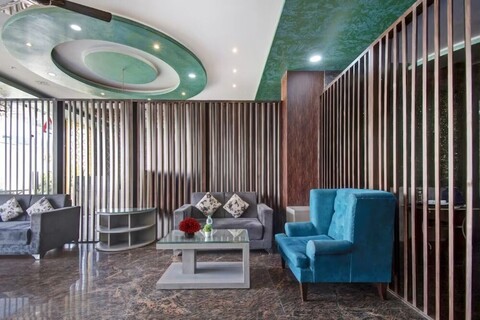 호텔 라탄 팰리스