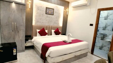 Goroomgo Shiv Sudha Guest House