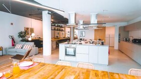 Coliving moderno com lindo jardim