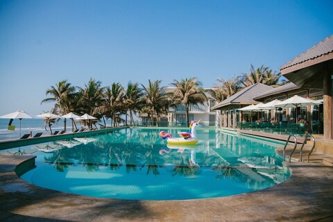 빌라 델 솔 비치 리조트 앤드 스파