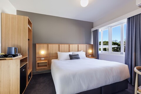 킹스그로브 호텔