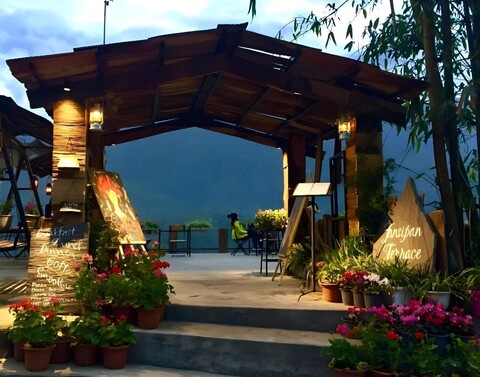 판시판 테라스 카페 앤 홈스테이