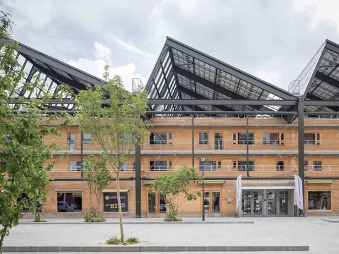 오베르지 드 주네스 파리 HI 이브 로베르