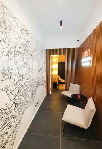 LH 51 네아폴리탄 룸스