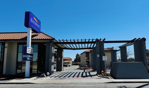 베이몬트 바이 윈덤 베이커스필드