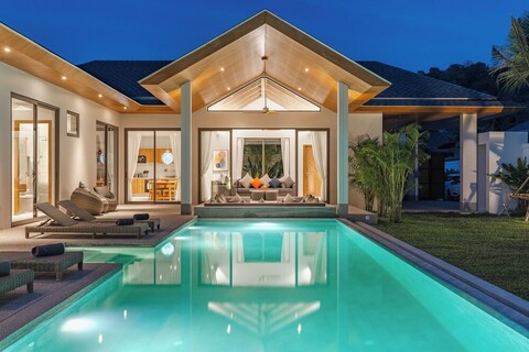 카말라 비치의 새롭고 아름다운 빌라 v157