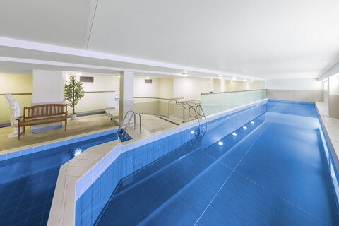 더 챈슬러 온 홉슨