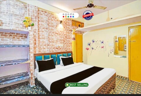 Goroomgo Kashi Family stay Varanasi