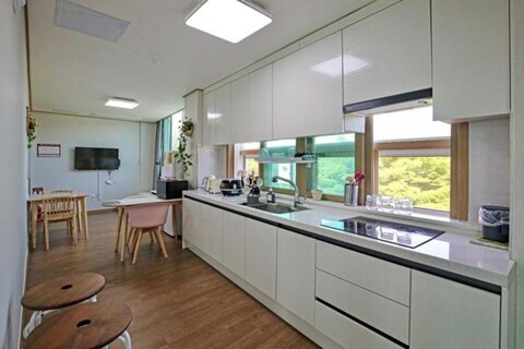 Gyeokpo Hello Sunset Pension