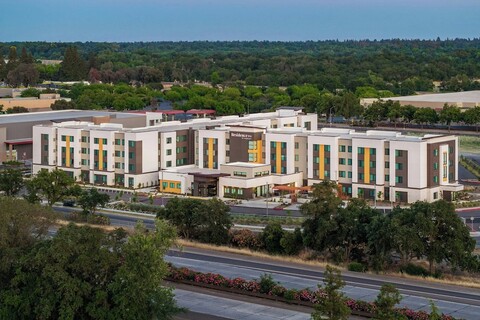 레지던스 인 바이 메리어트 새크라멘토 칼 엑스포