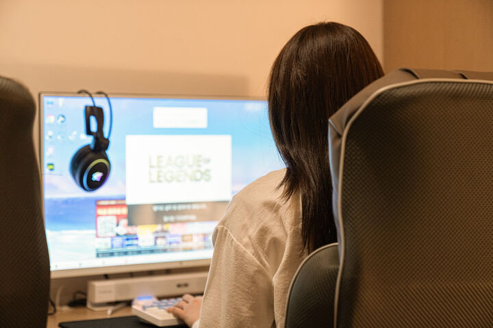 room detail thumbnail 2