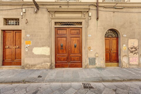 마모 플로렌스의 파리나타 아파트먼트