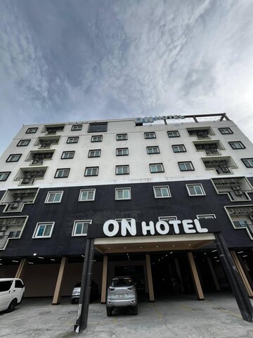 프렌드십 온 호텔 윙크