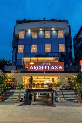 아치 플라자 - 야쇼부미 컨벤션 센터 드와르카 근처
