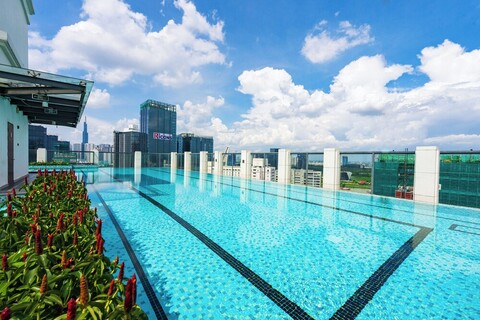 더 릭스 매디슨 타워, 수영장과 체육관 있음