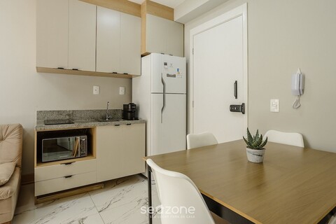 페르디제스의 아파트먼트, 알리안츠 파르케 근처 - WEL