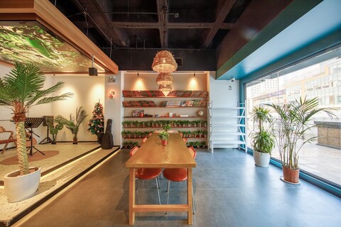 상하이 힐스 앤드 덩바 인 - 뉴 랜드 플라자