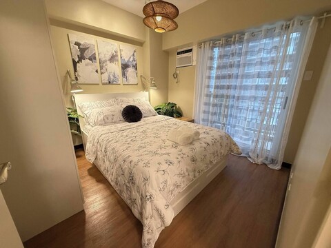 수영장, 발코니 및 데크가 있는 미적이고 아늑한 아파트 콘도