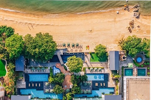 파타야 모두스 비치프런트 리조트