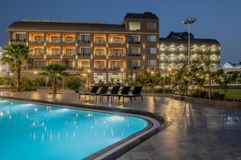 호텔 하이웨이 킹 바그루