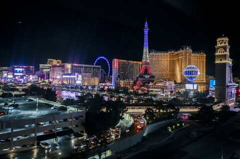 스트립뷰스위트 - 자키 클럽