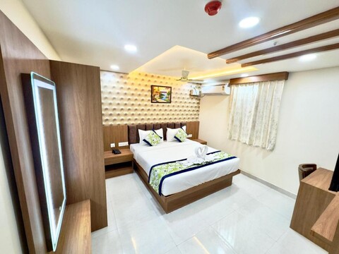 HOTEL DECCAN PARK