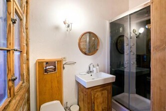 Gosciniec Kaszarnia Kamienne
